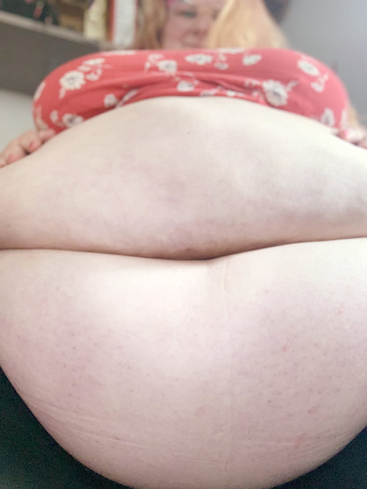 Big SSBBW Belly #106936290