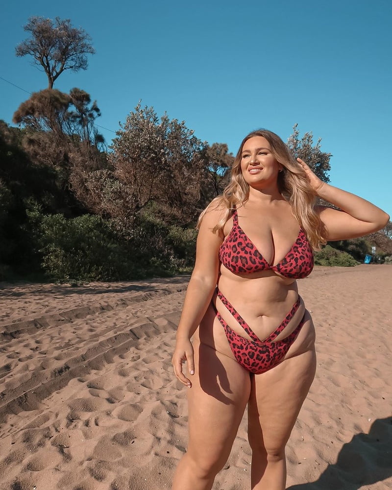 Tetas ..... y un chasis construido para la comodidad 1.0
 #90898595