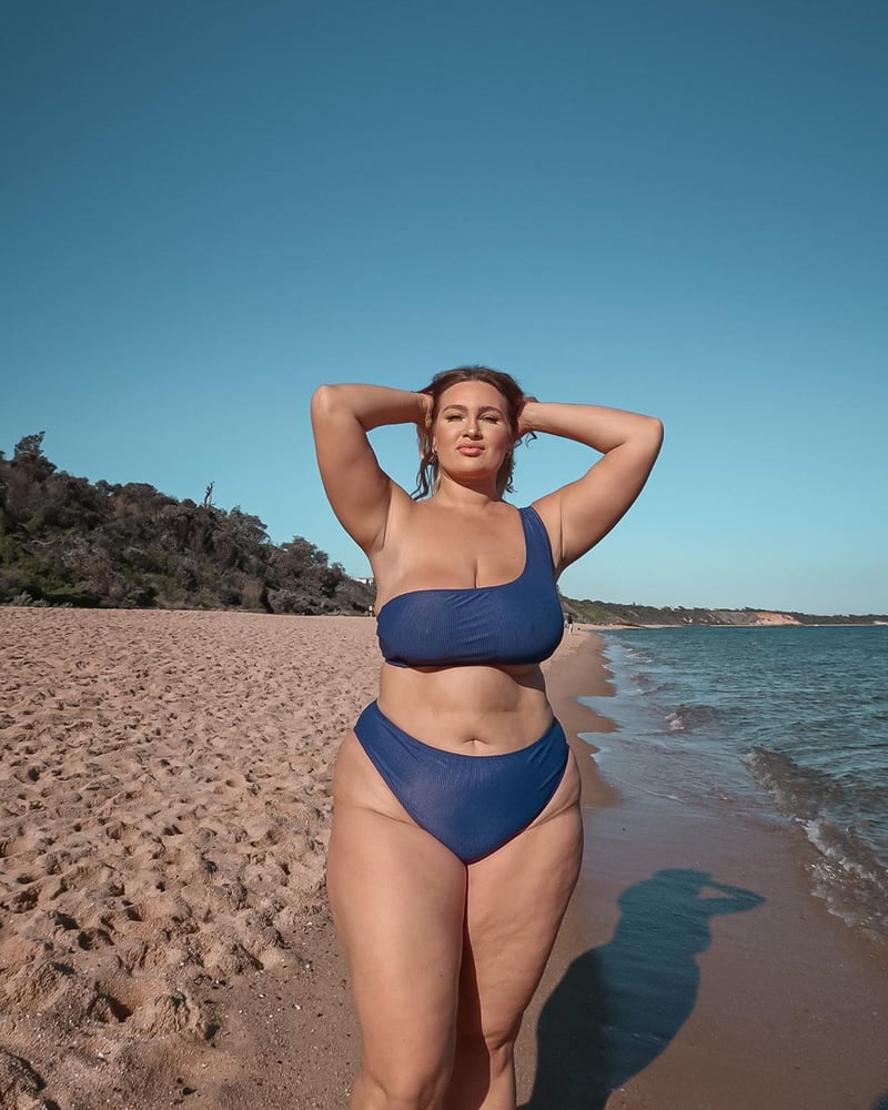 Tetas ..... y un chasis construido para la comodidad 1.0
 #90898601