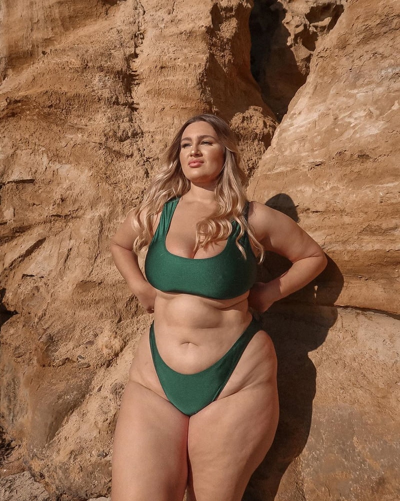 Tetas ..... y un chasis construido para la comodidad 1.0
 #90898607