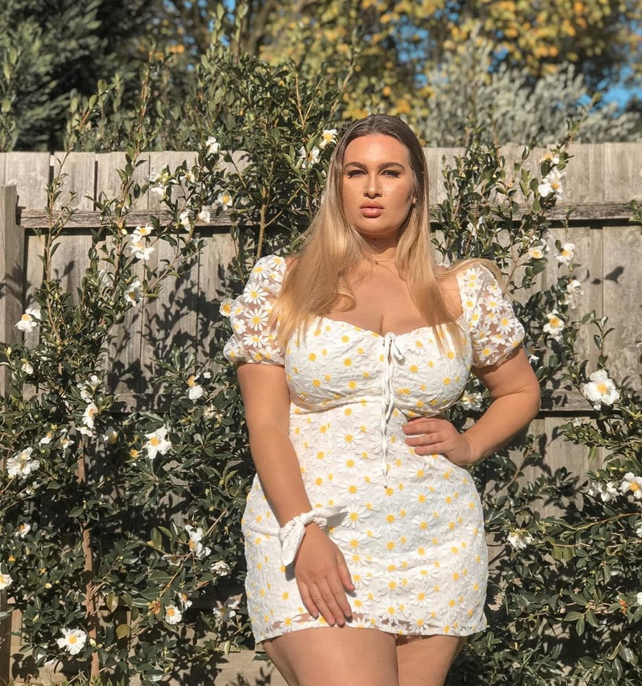 Tetas ..... y un chasis construido para la comodidad 1.0
 #90898625