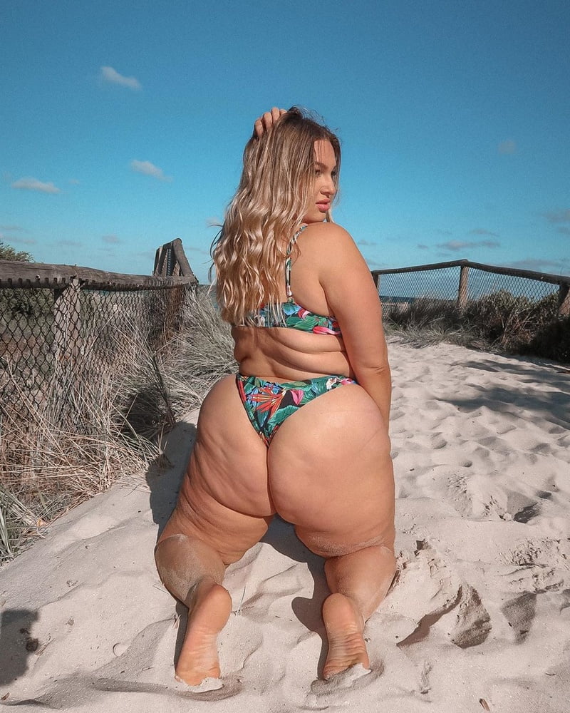 Tetas ..... y un chasis construido para la comodidad 1.0
 #90898712