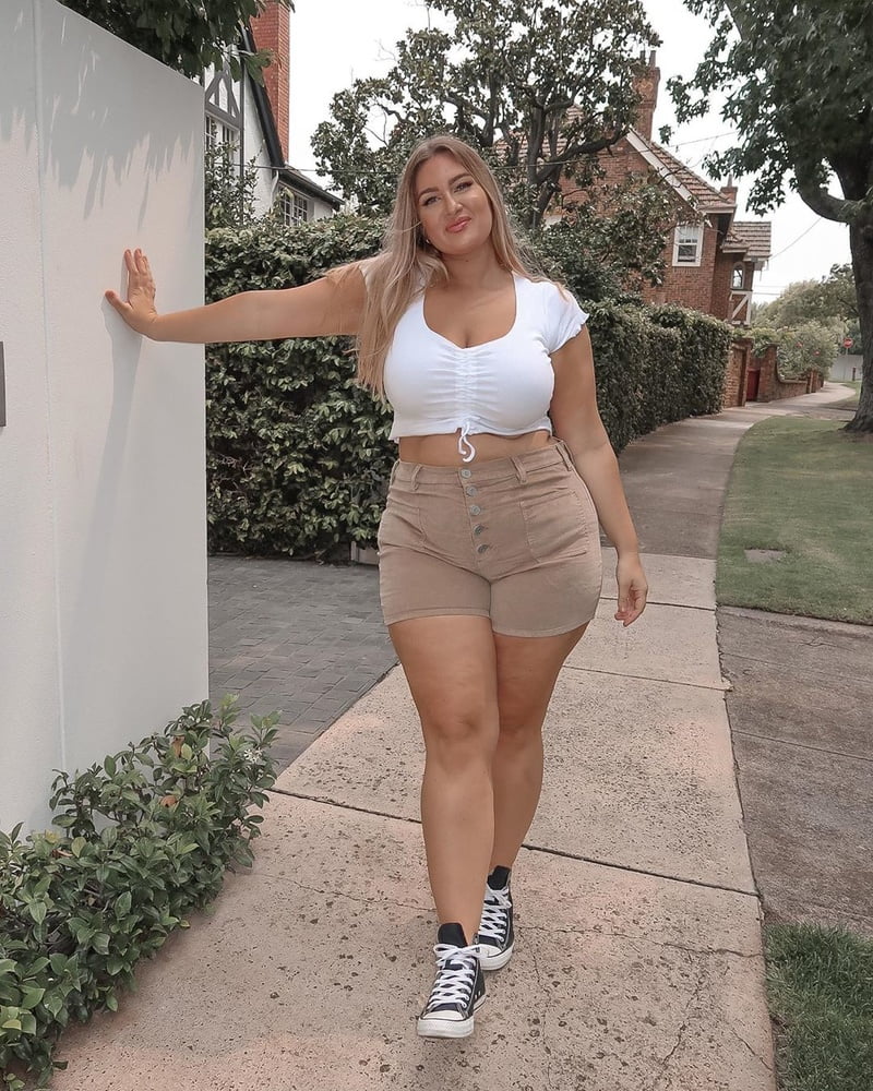 Tetas ..... y un chasis construido para la comodidad 1.0
 #90898773