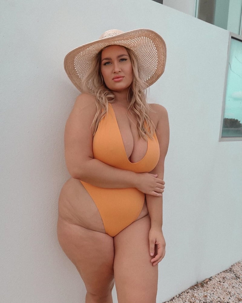 Tetas ..... y un chasis construido para la comodidad 1.0
 #90898776