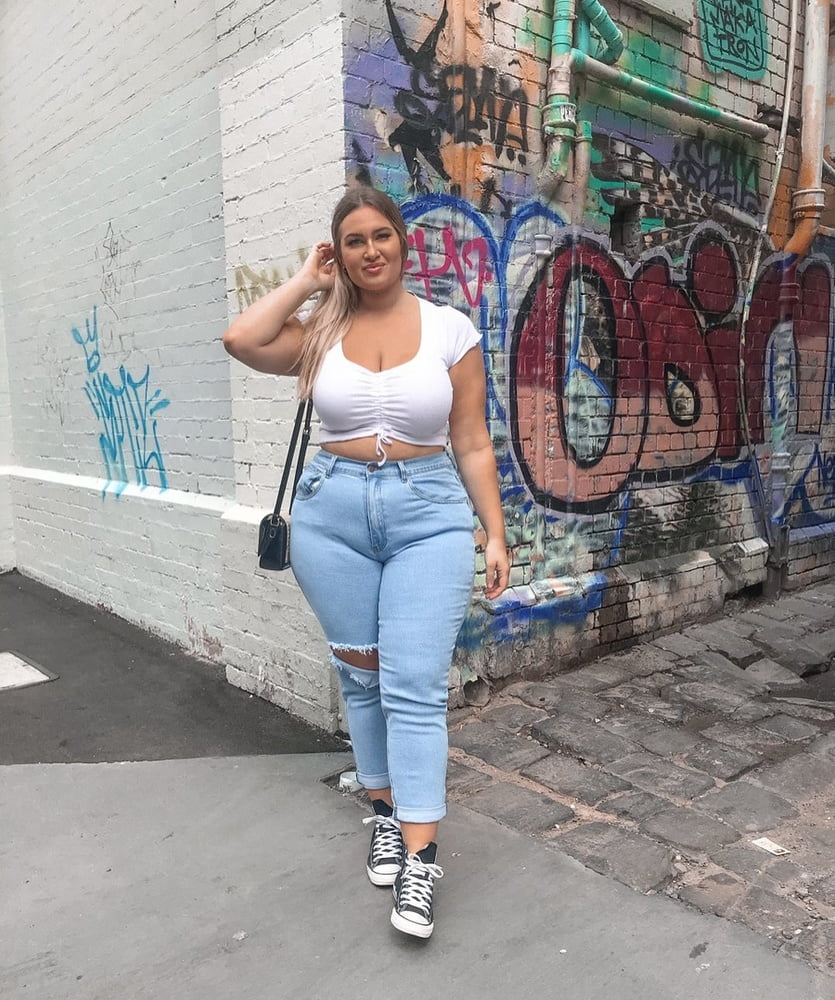 Tetas ..... y un chasis construido para la comodidad 1.0
 #90898804