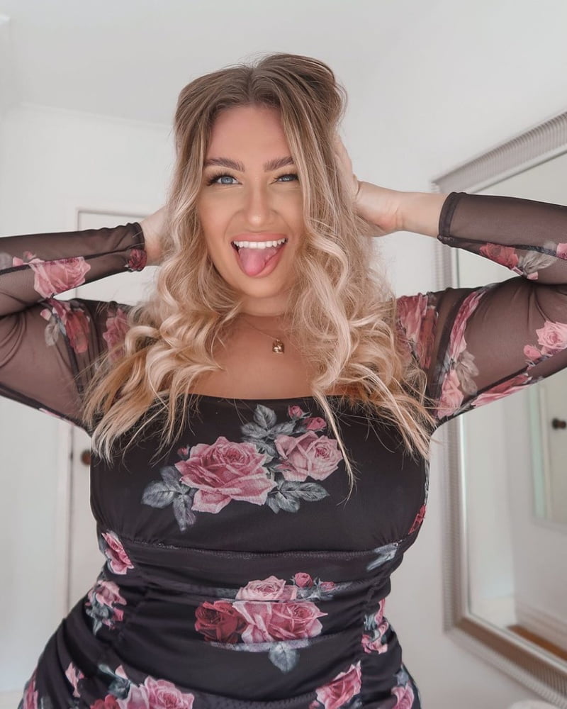 Tetas ..... y un chasis construido para la comodidad 1.0
 #90898816