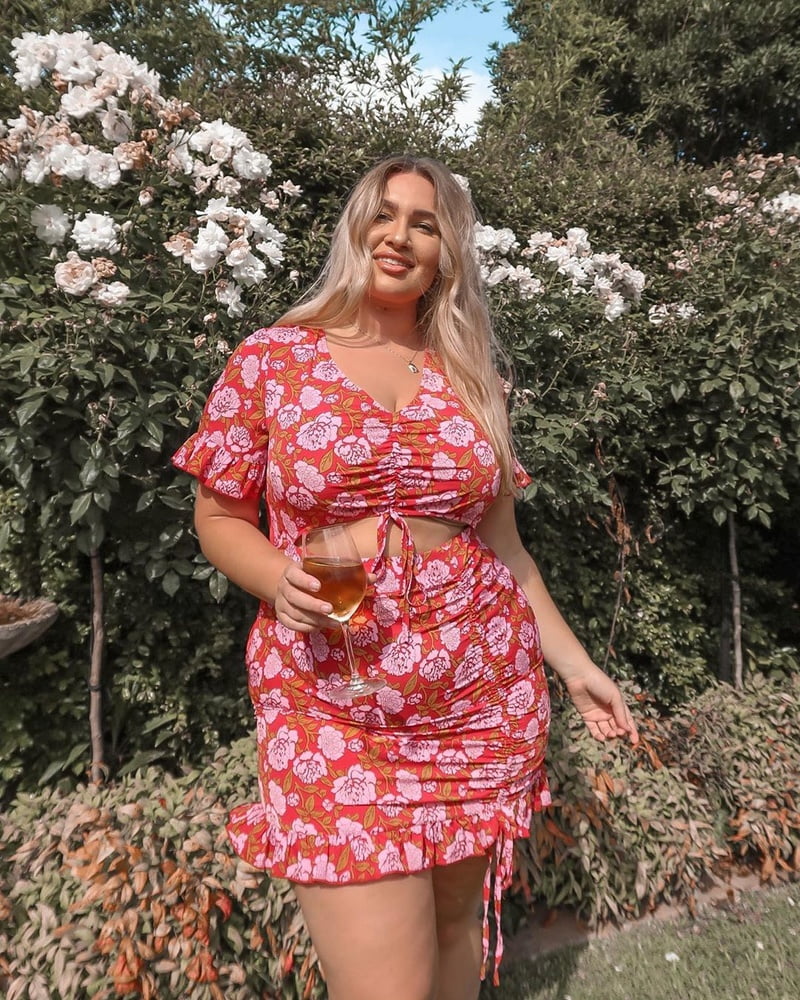 Tetas ..... y un chasis construido para la comodidad 1.0
 #90898893