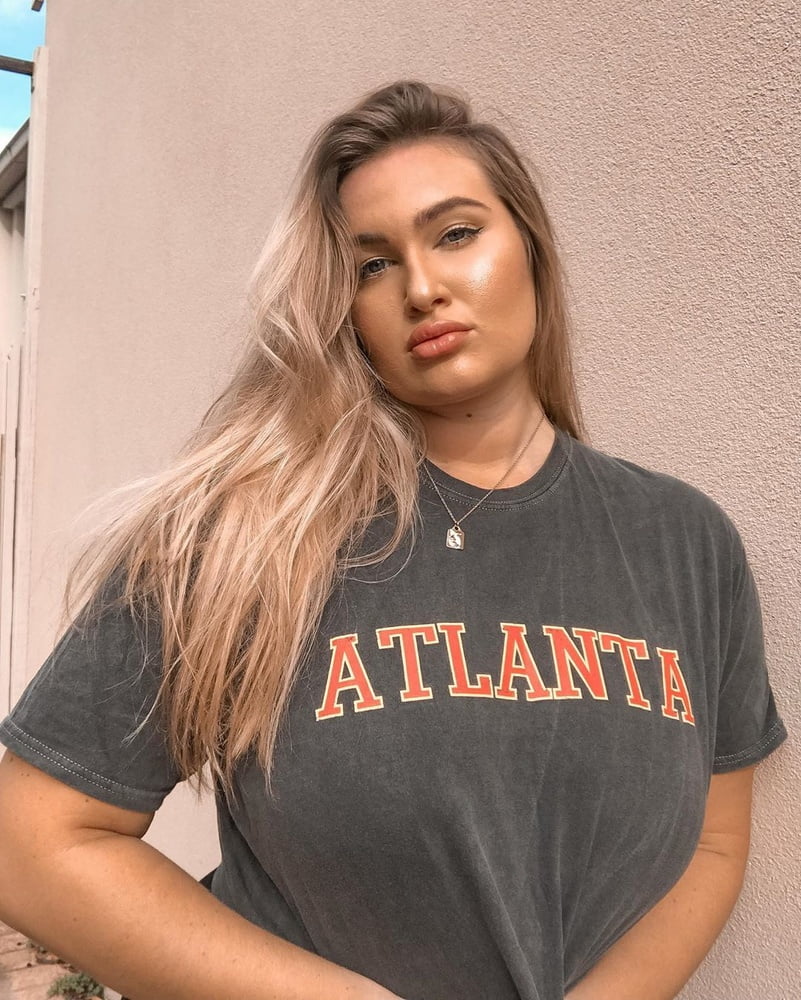 Tetas ..... y un chasis construido para la comodidad 1.0
 #90898911