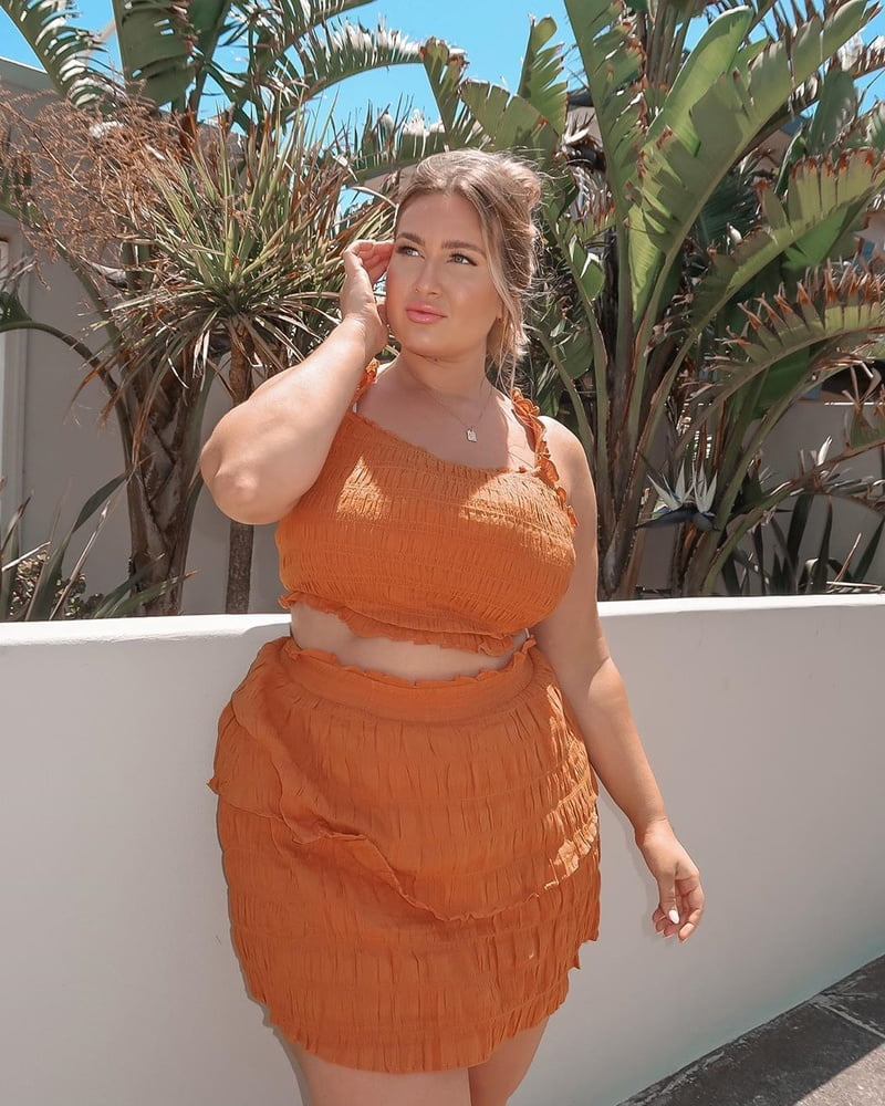 Tetas ..... y un chasis construido para la comodidad 1.0
 #90898932