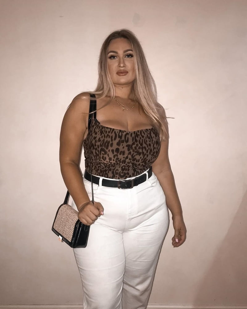 Tetas ..... y un chasis construido para la comodidad 1.0
 #90898980