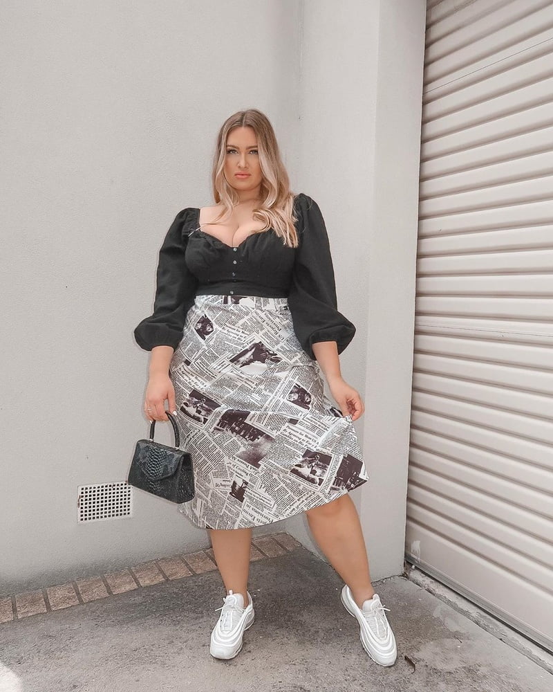 Tetas ..... y un chasis construido para la comodidad 1.0
 #90899007