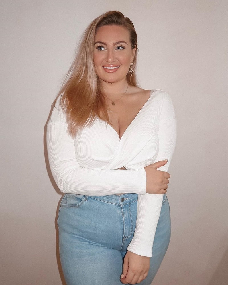 Tetas ..... y un chasis construido para la comodidad 1.0
 #90899034