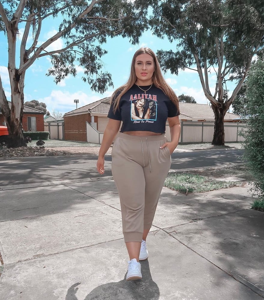 Tetas ..... y un chasis construido para la comodidad 1.0
 #90899067