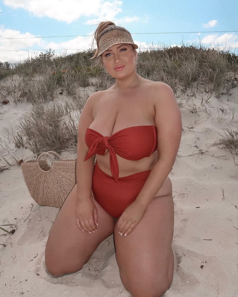 Tetas ..... y un chasis construido para la comodidad 1.0
 #90899085