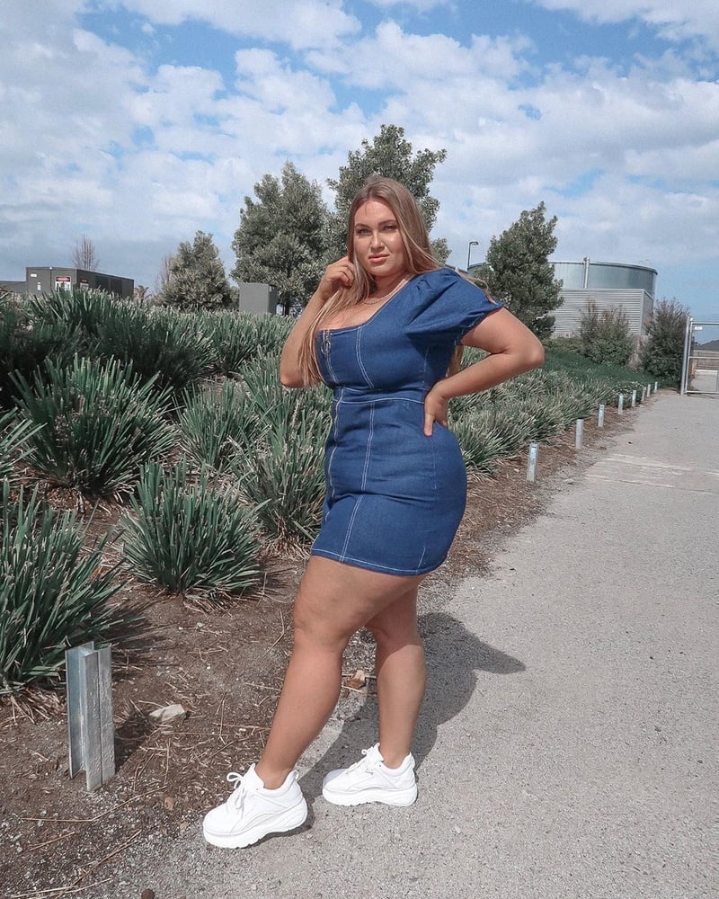 Tetas ..... y un chasis construido para la comodidad 1.0
 #90899126