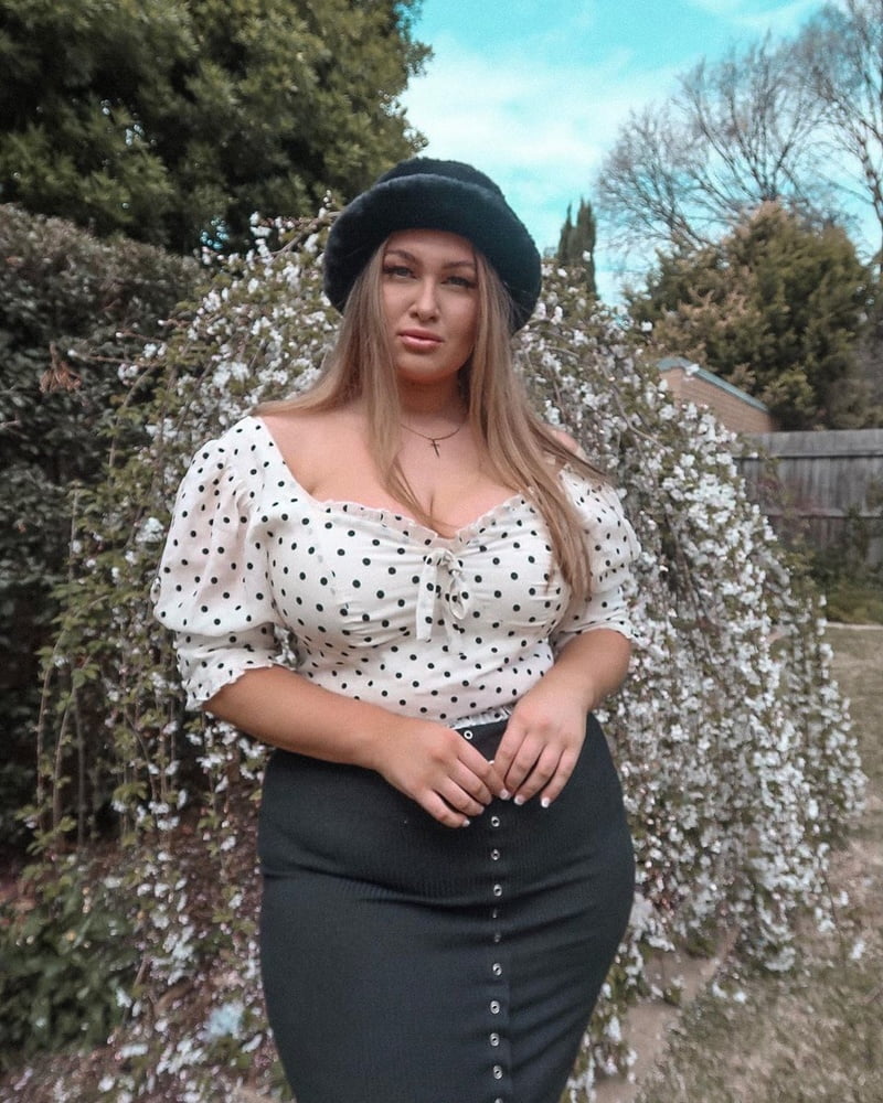 Tetas ..... y un chasis construido para la comodidad 1.0
 #90899163