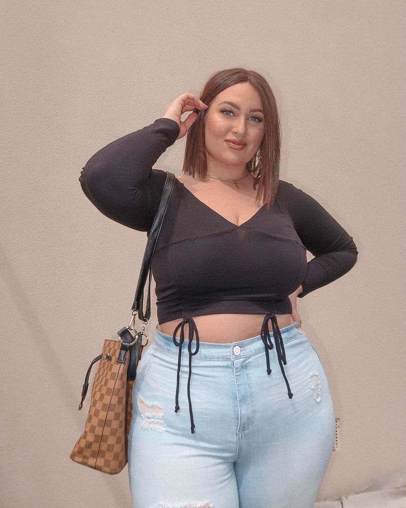 Tetas ..... y un chasis construido para la comodidad 1.0
 #90899181