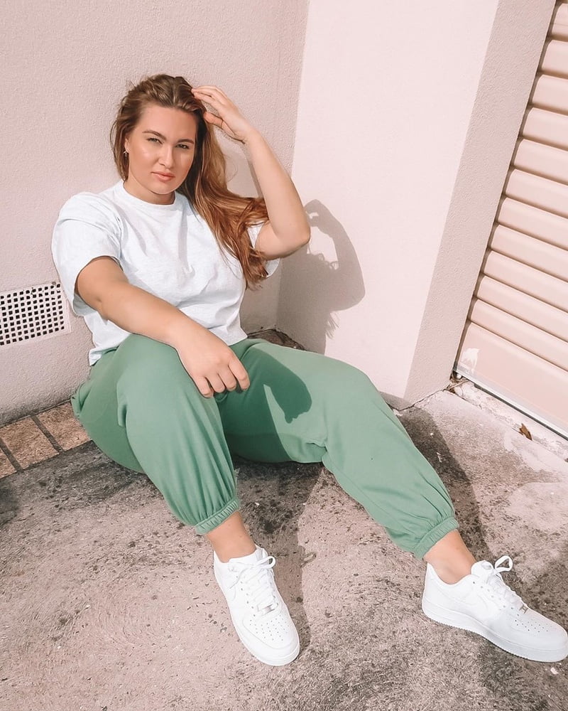 Tetas ..... y un chasis construido para la comodidad 1.0
 #90899193