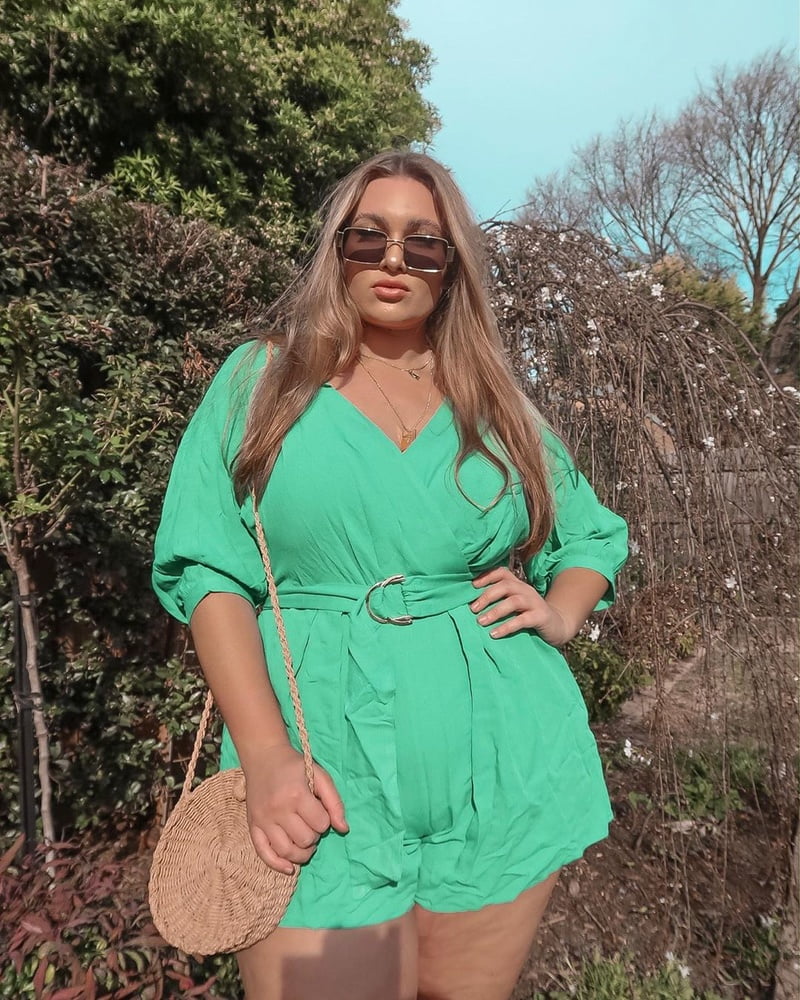 Tetas ..... y un chasis construido para la comodidad 1.0
 #90899235