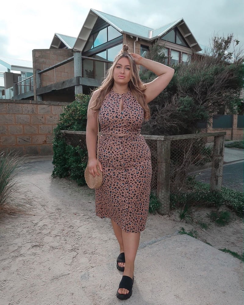 Tetas ..... y un chasis construido para la comodidad 1.0
 #90899241