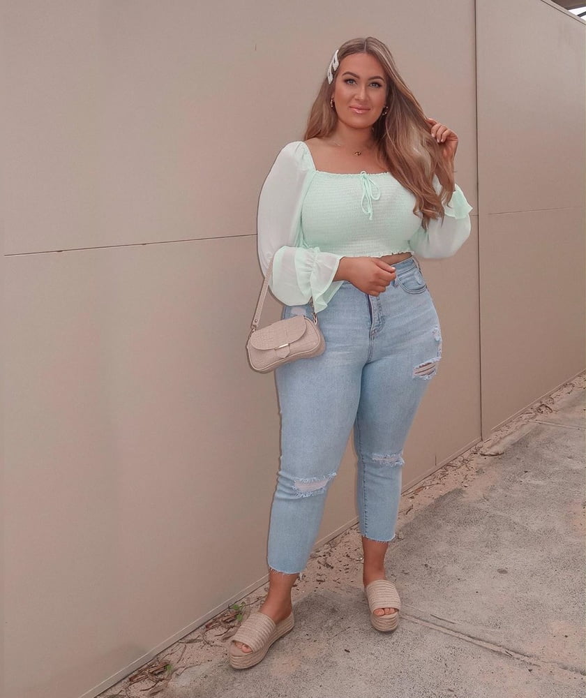 Tetas ..... y un chasis construido para la comodidad 1.0
 #90899254