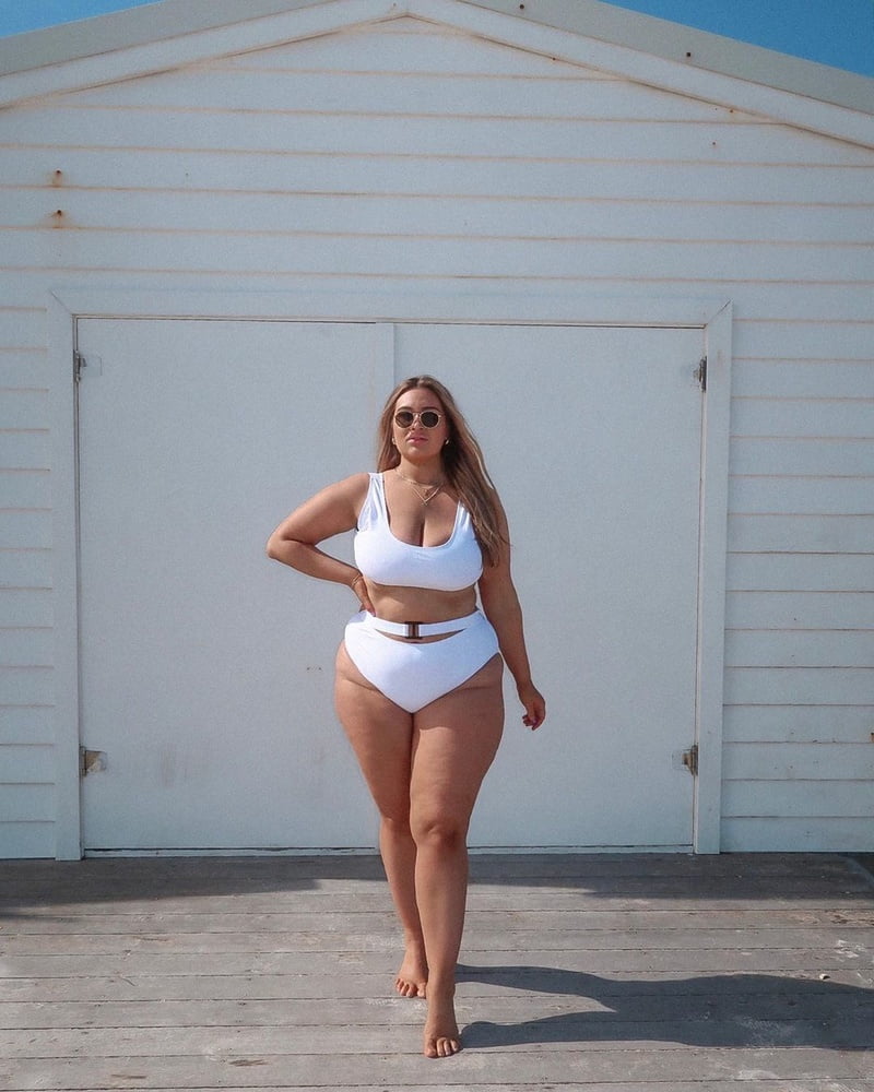 Tetas ..... y un chasis construido para la comodidad 1.0
 #90899272