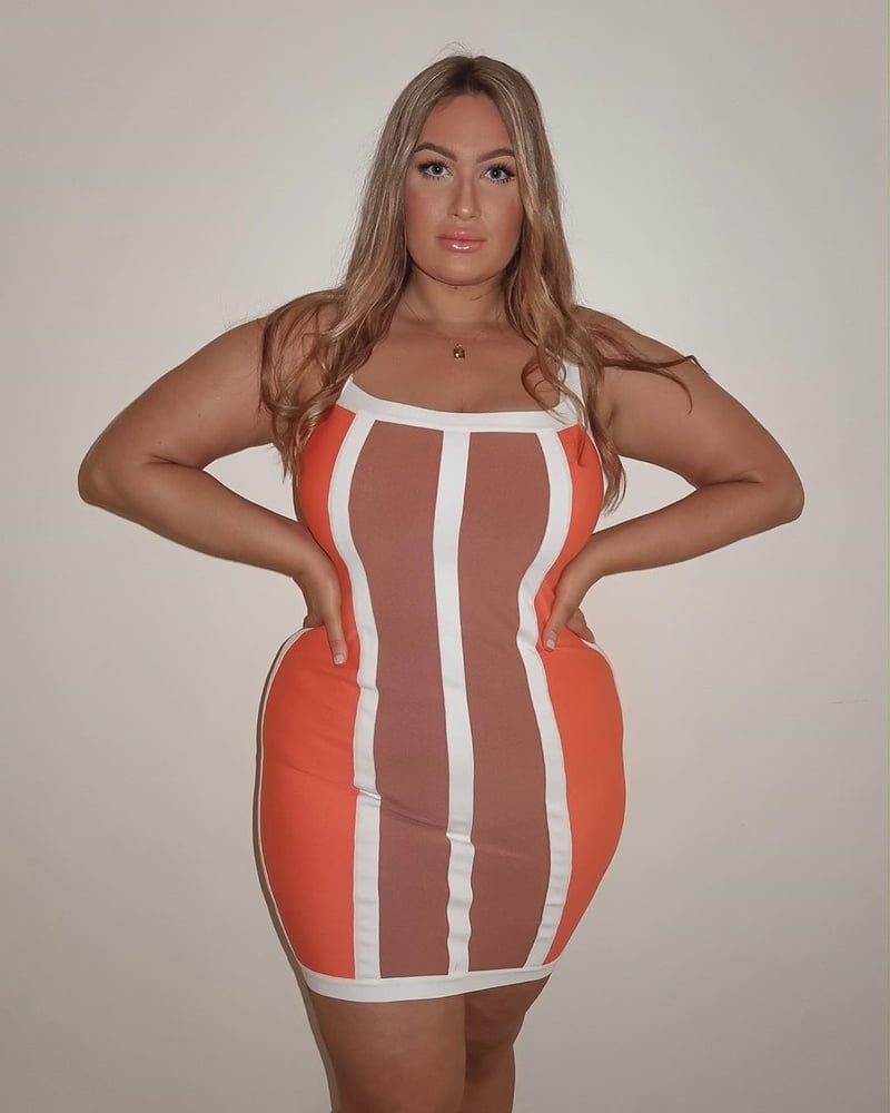 Tetas ..... y un chasis construido para la comodidad 1.0
 #90899311