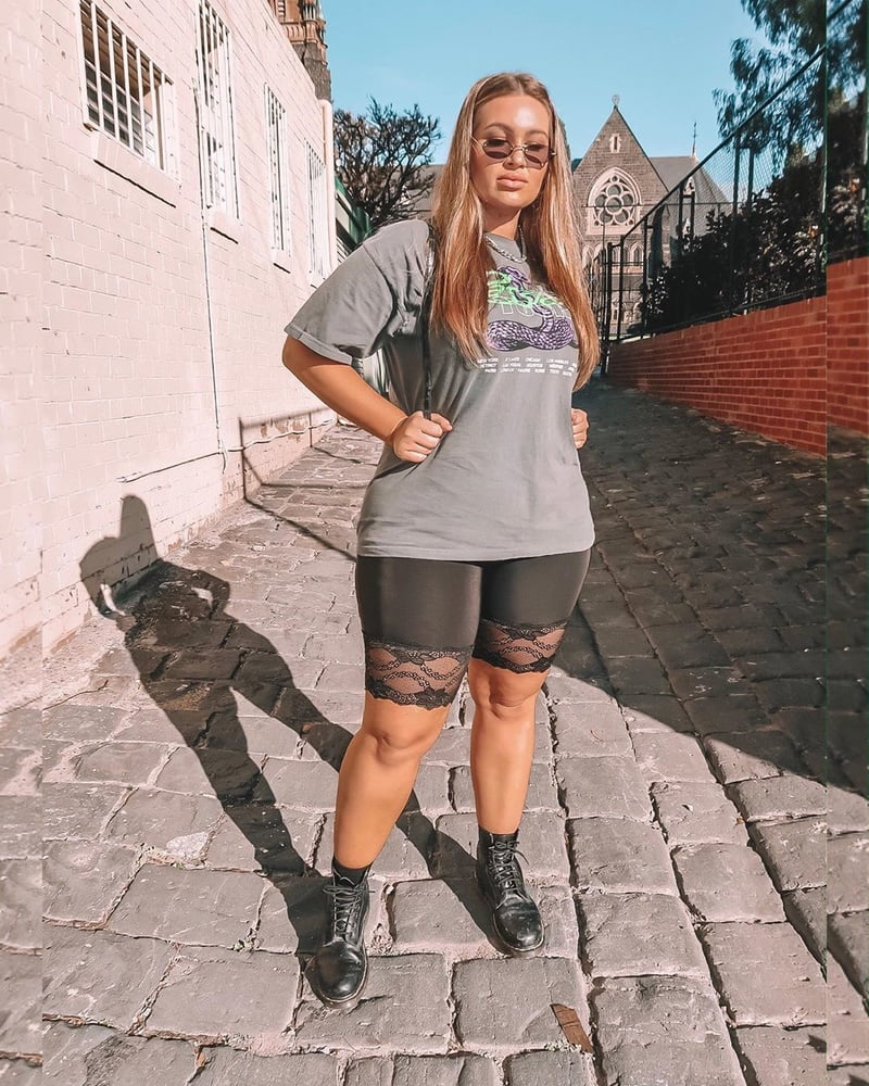 Tetas ..... y un chasis construido para la comodidad 1.0
 #90899368