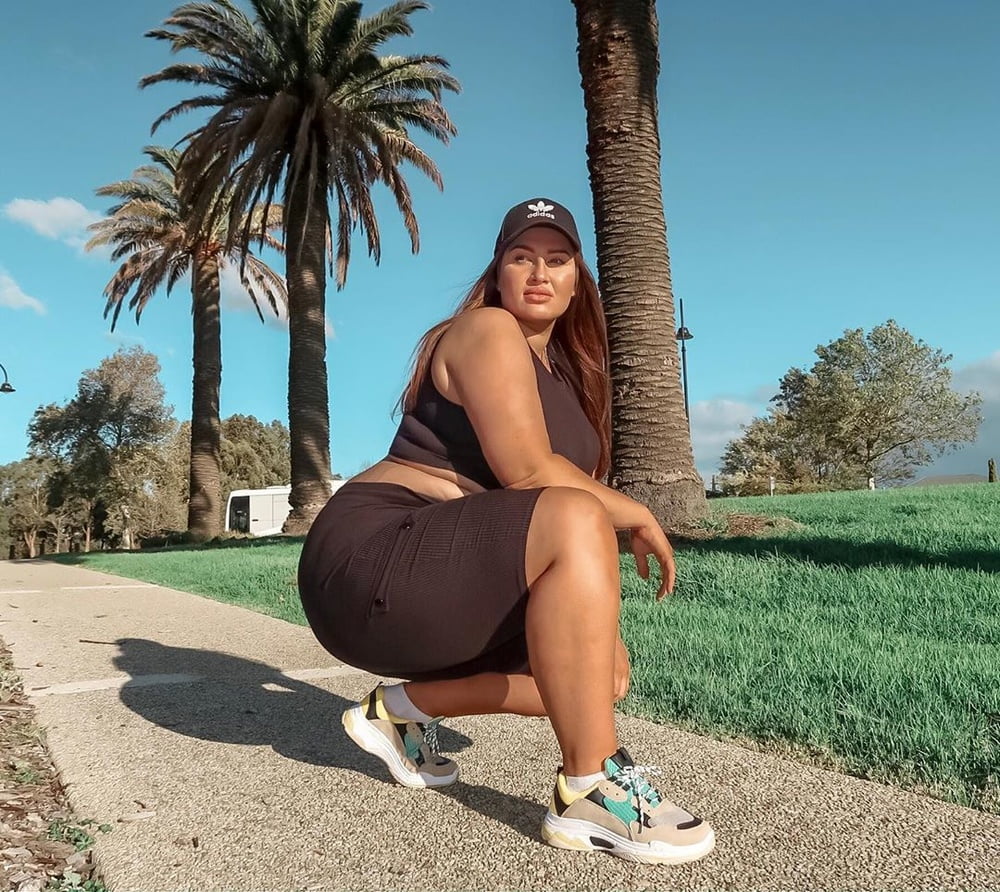 Tetas ..... y un chasis construido para la comodidad 1.0
 #90899395