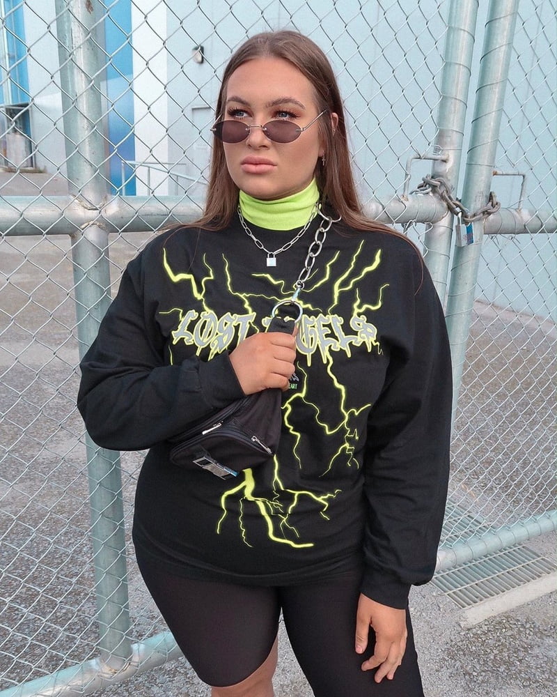 Tetas ..... y un chasis construido para la comodidad 1.0
 #90899466