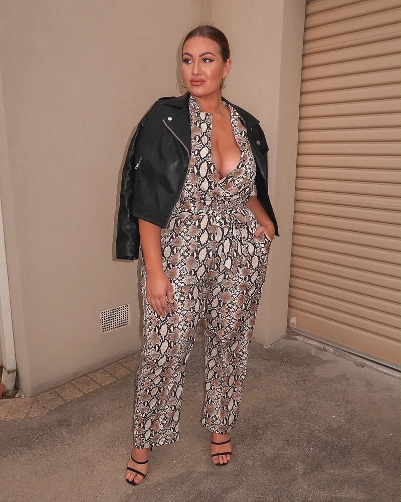 Tetas ..... y un chasis construido para la comodidad 1.0
 #90899541