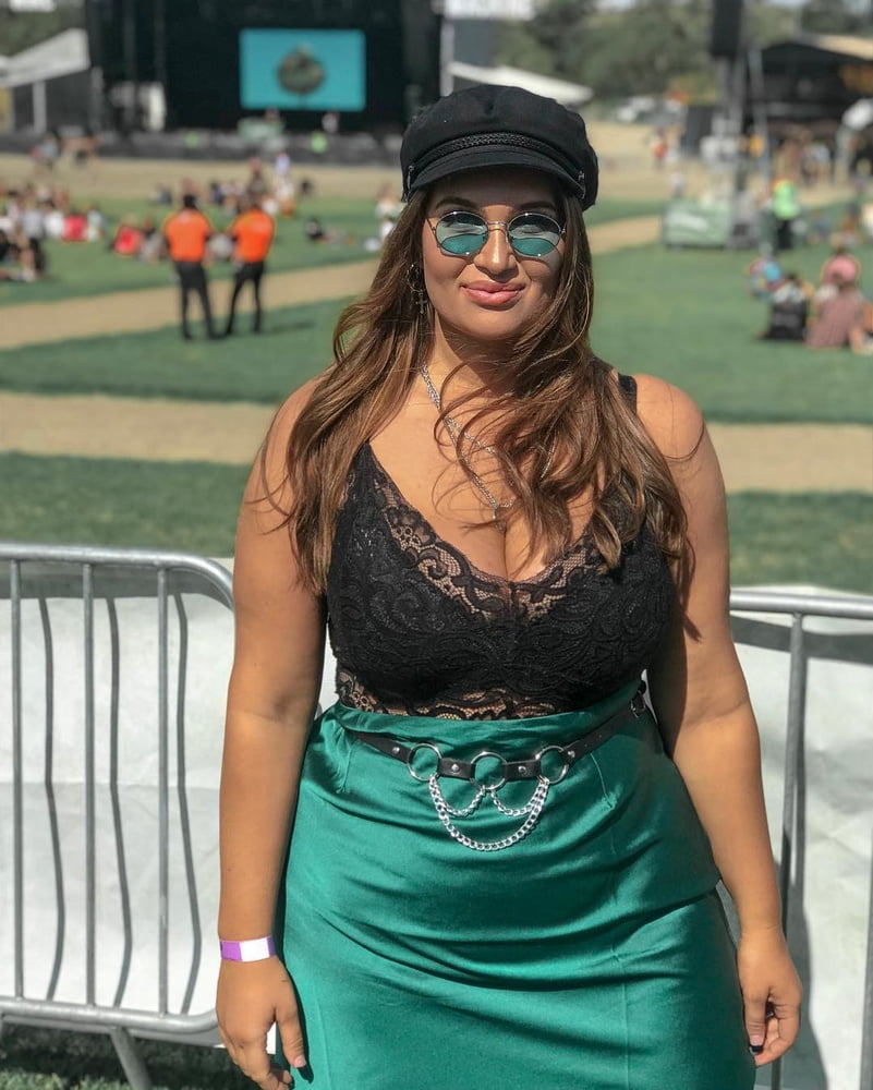 Tetas ..... y un chasis construido para la comodidad 1.0
 #90899577