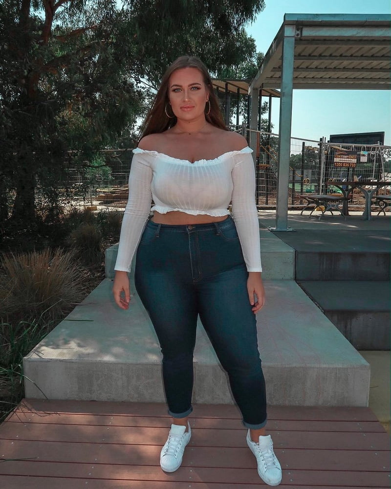 Tetas ..... y un chasis construido para la comodidad 1.0
 #90899620