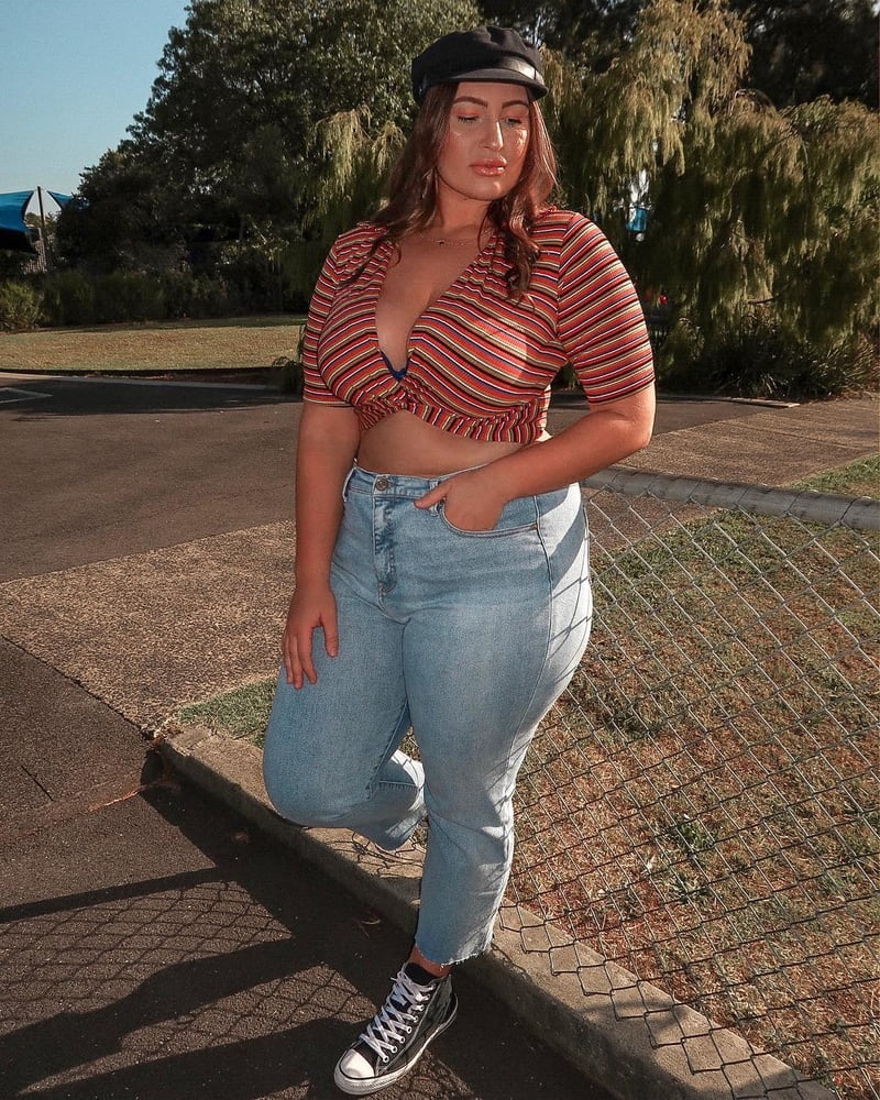 Tetas ..... y un chasis construido para la comodidad 1.0
 #90899672