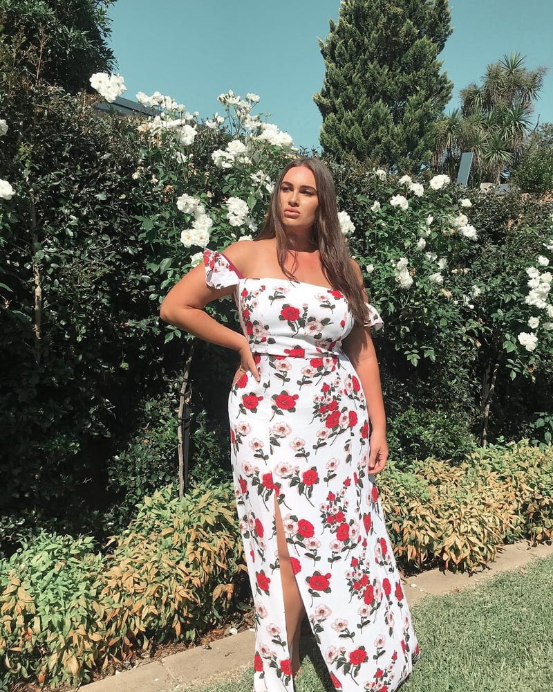 Tetas ..... y un chasis construido para la comodidad 1.0
 #90899776