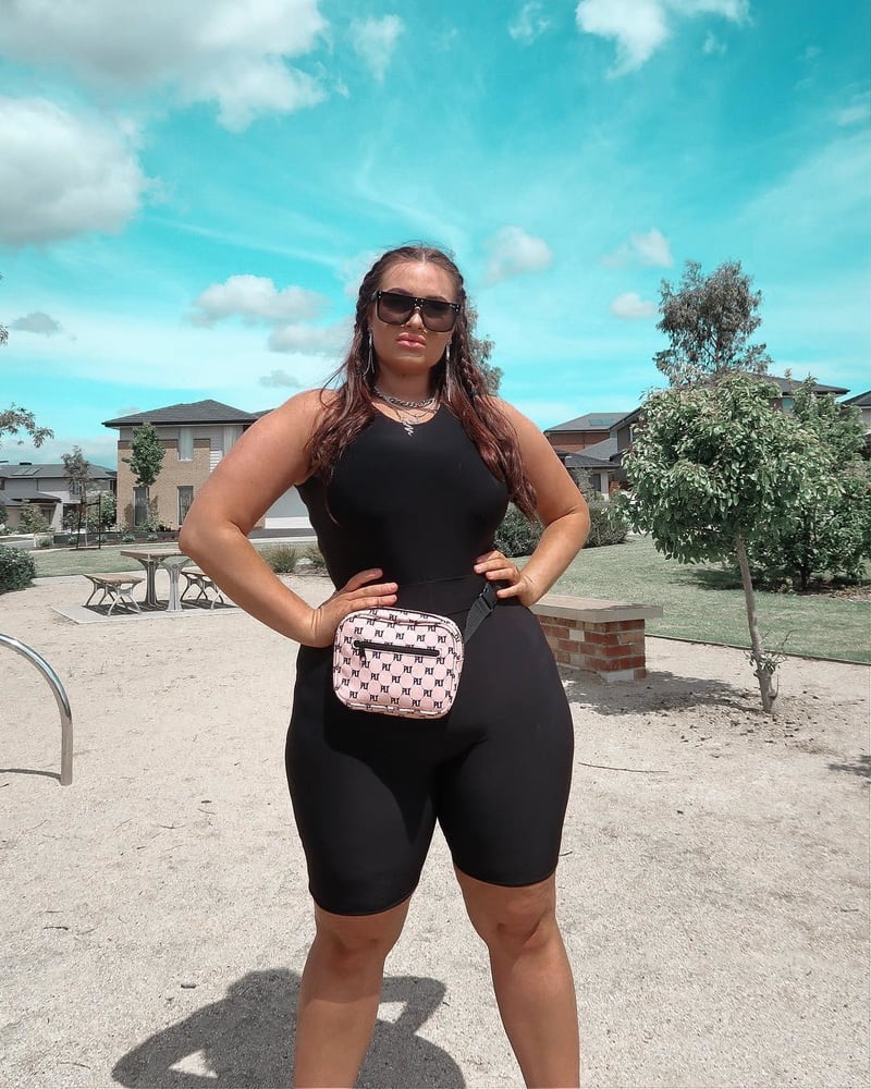 Tetas ..... y un chasis construido para la comodidad 1.0
 #90899793