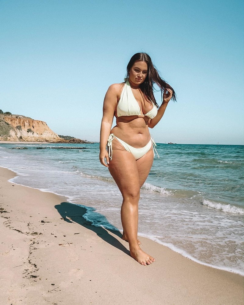 Tetas ..... y un chasis construido para la comodidad 1.0
 #90899888