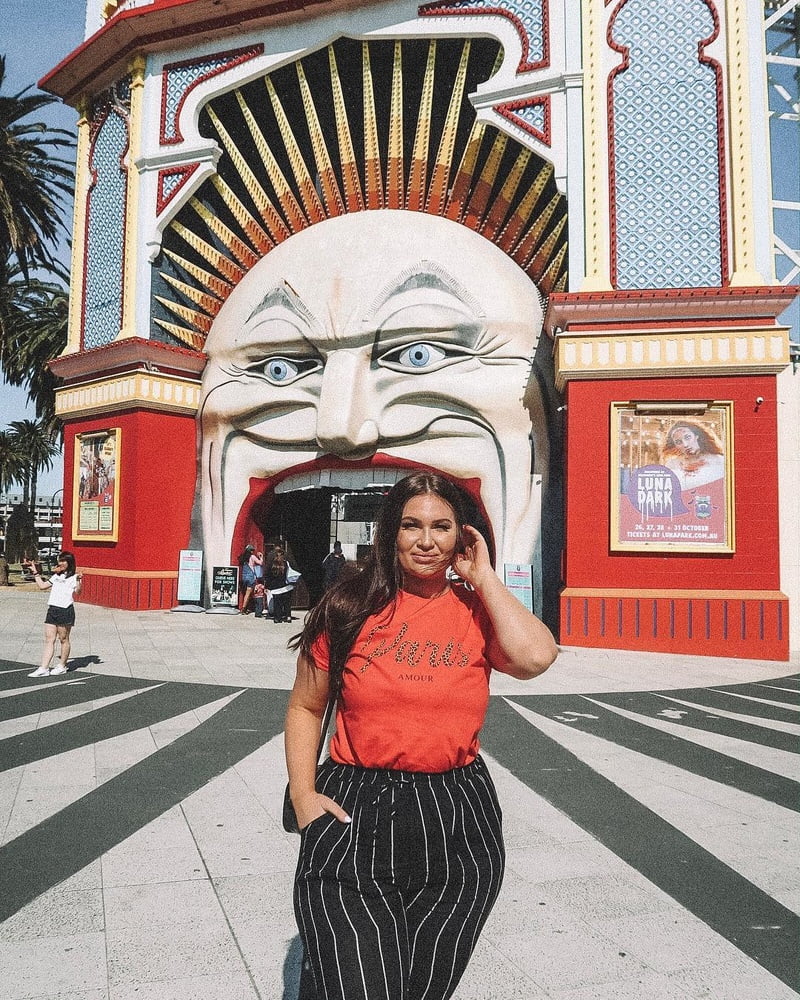 Tetas ..... y un chasis construido para la comodidad 1.0
 #90899935