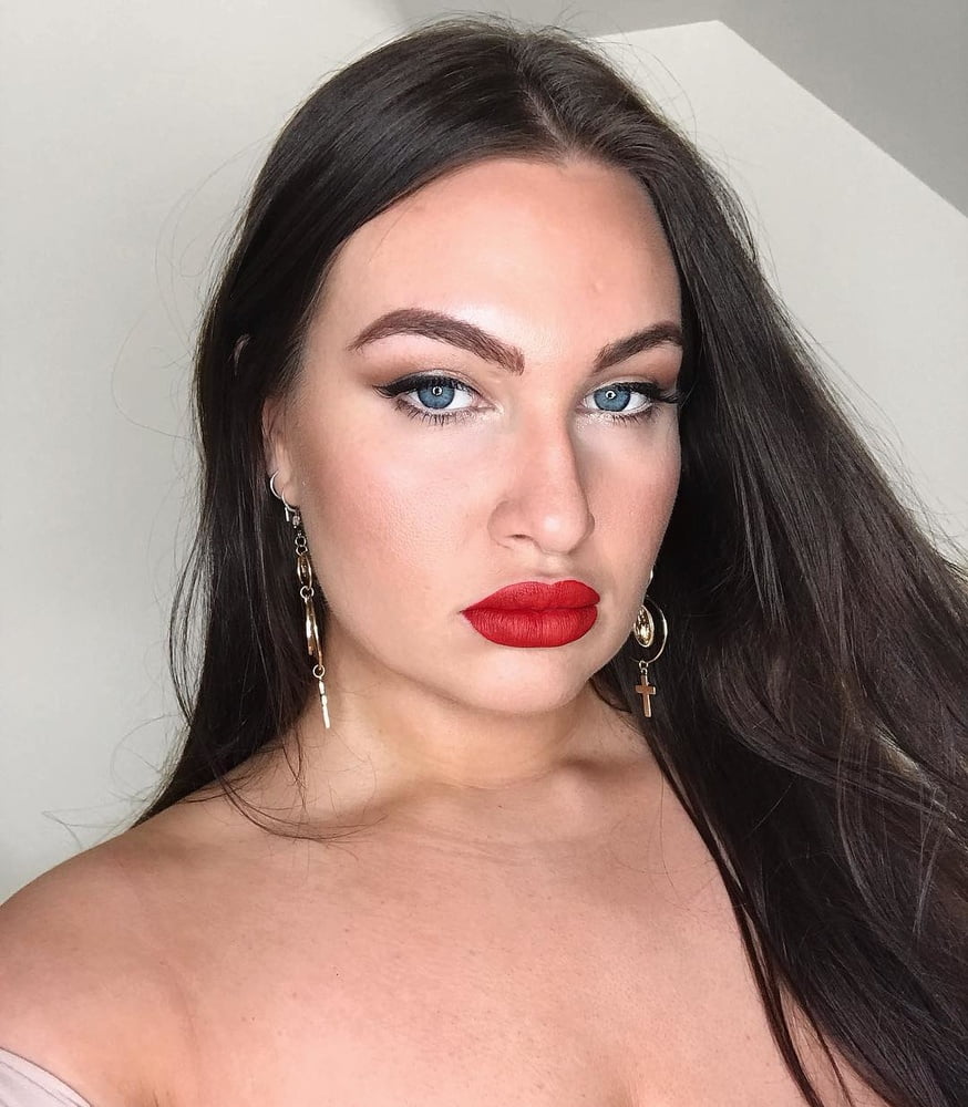 Tetas ..... y un chasis construido para la comodidad 1.0
 #90899944