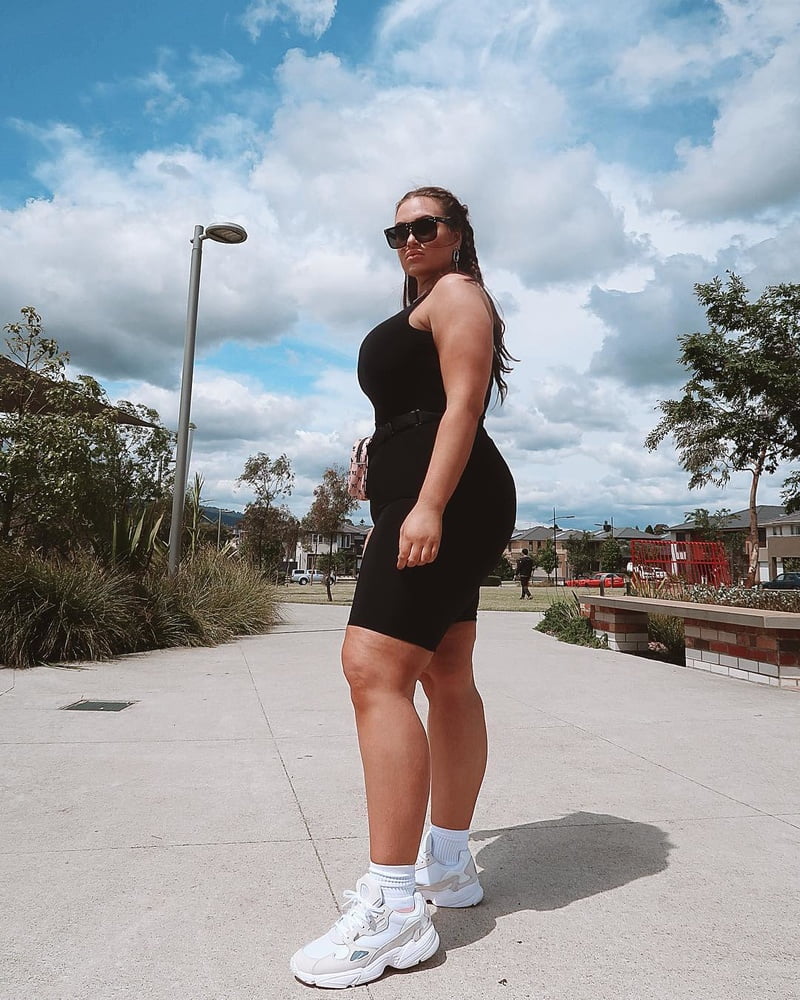 Tetas ..... y un chasis construido para la comodidad 1.0
 #90899959