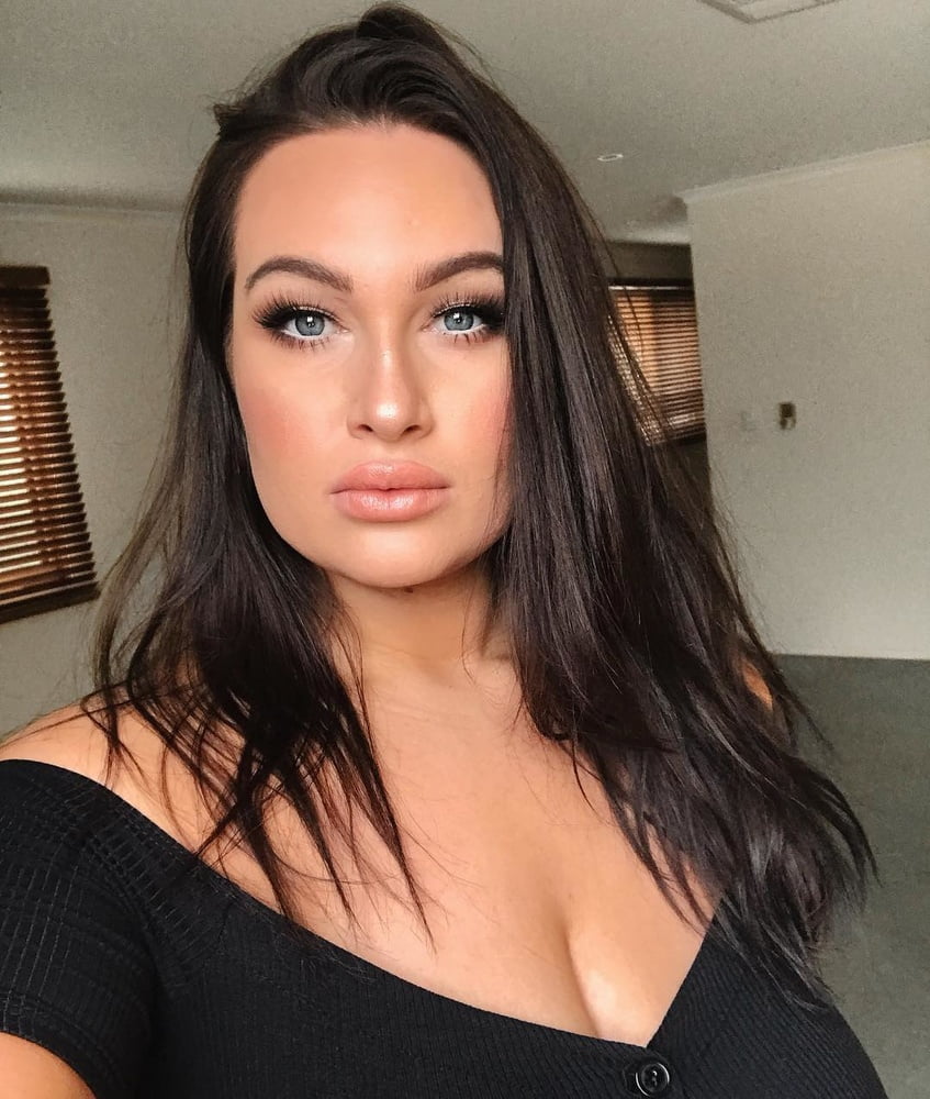 Tetas ..... y un chasis construido para la comodidad 1.0
 #90900034