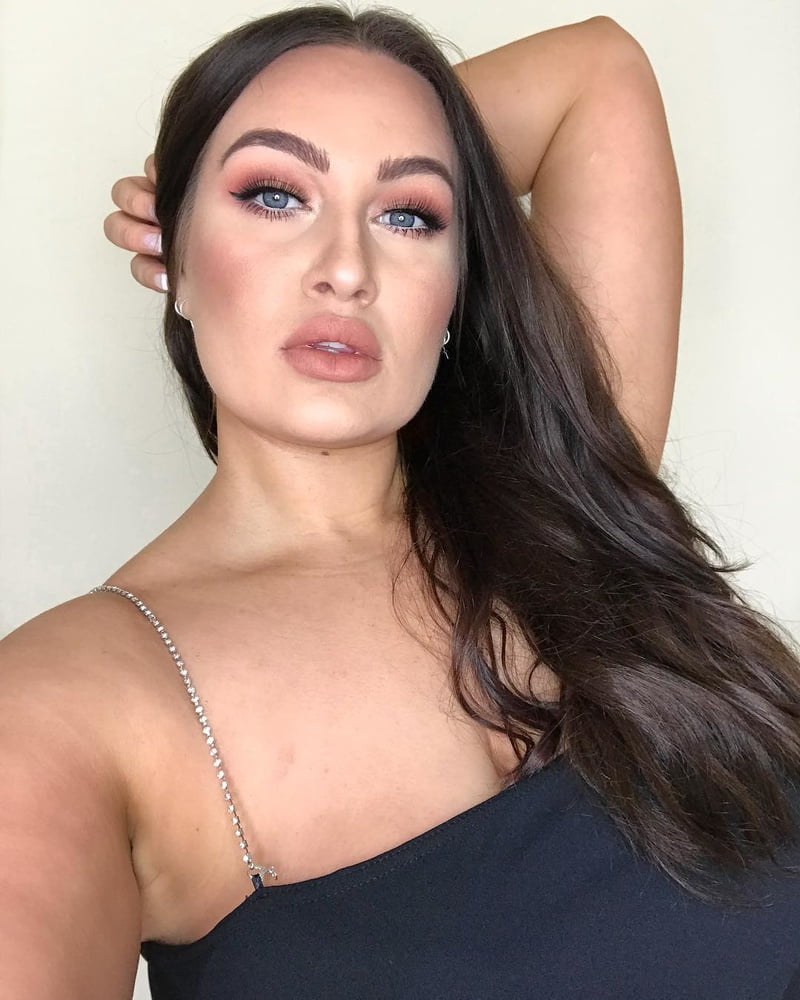 Tetas ..... y un chasis construido para la comodidad 1.0
 #90900039