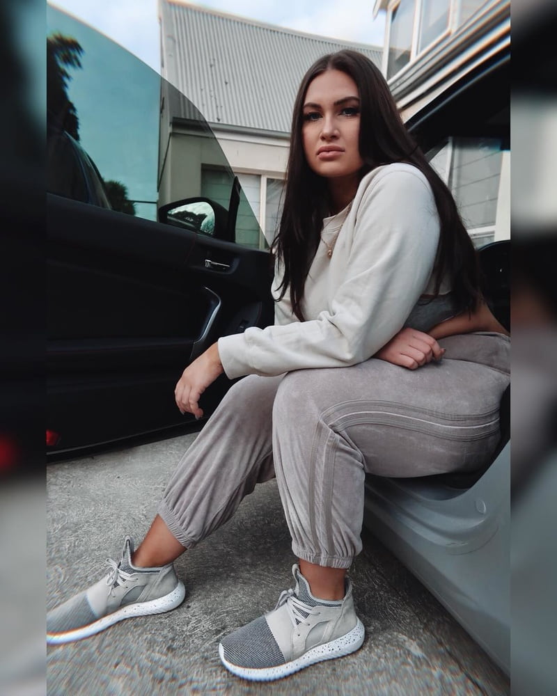 Tetas ..... y un chasis construido para la comodidad 1.0
 #90900073