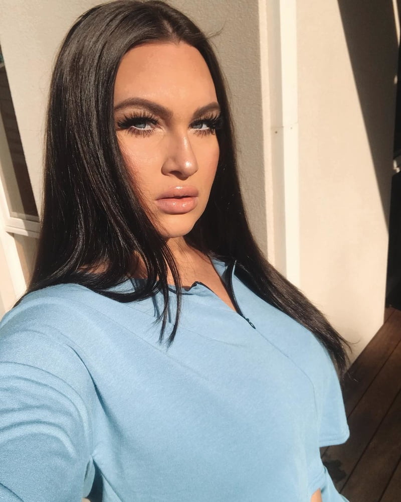 Tetas ..... y un chasis construido para la comodidad 1.0
 #90900087