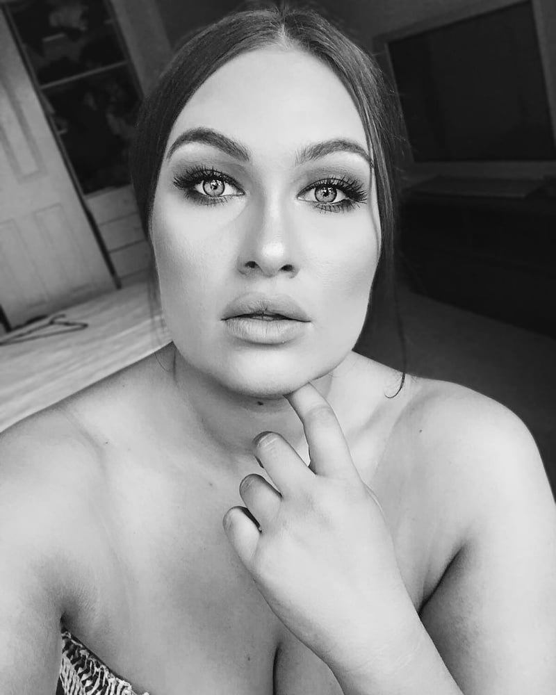 Tetas ..... y un chasis construido para la comodidad 1.0
 #90900097