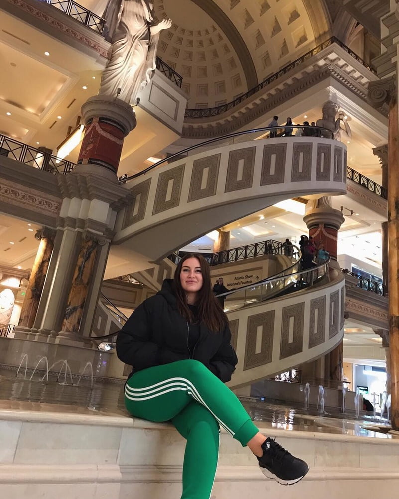 Tetas ..... y un chasis construido para la comodidad 1.0
 #90900104