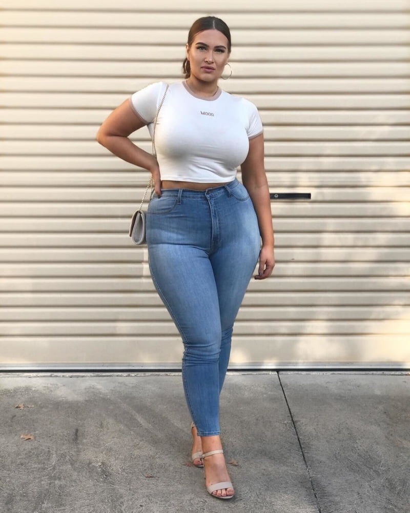 Tetas ..... y un chasis construido para la comodidad 1.0
 #90900106