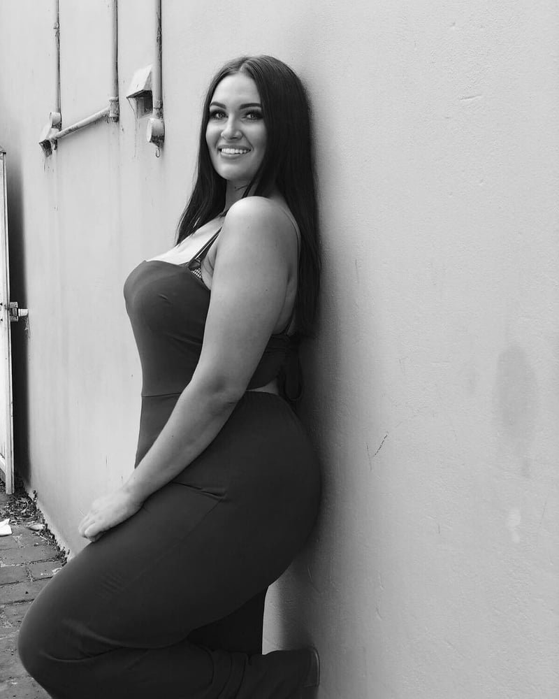 Tetas ..... y un chasis construido para la comodidad 1.0
 #90900118