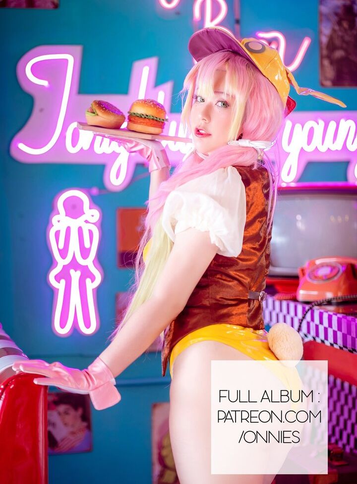 OnniesM nackt #108579994