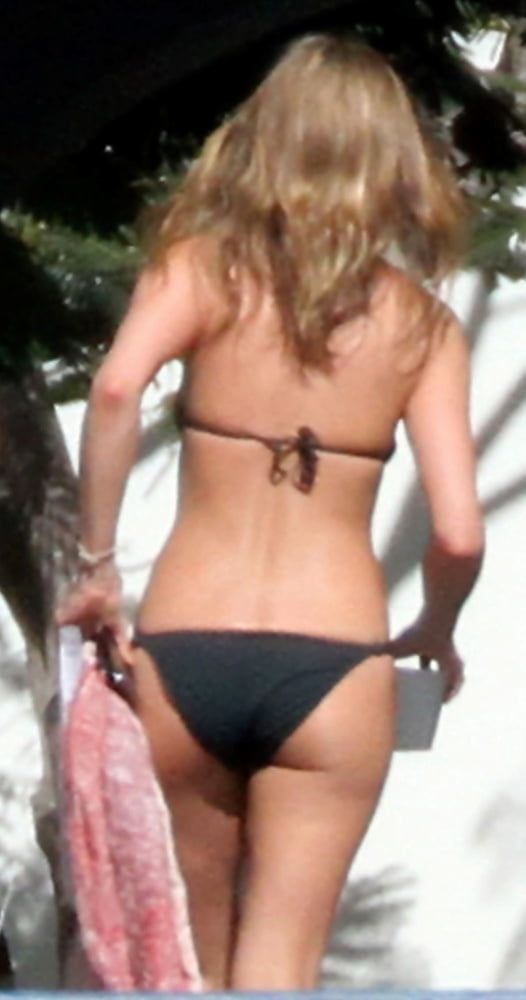 Jennifer Aniston #104454706